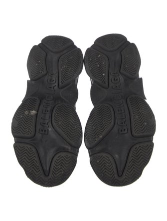 Balenciaga TRiple S Chunky Sneakers