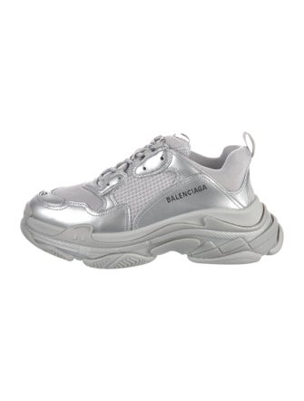 Balenciaga TRiple S Sneakers