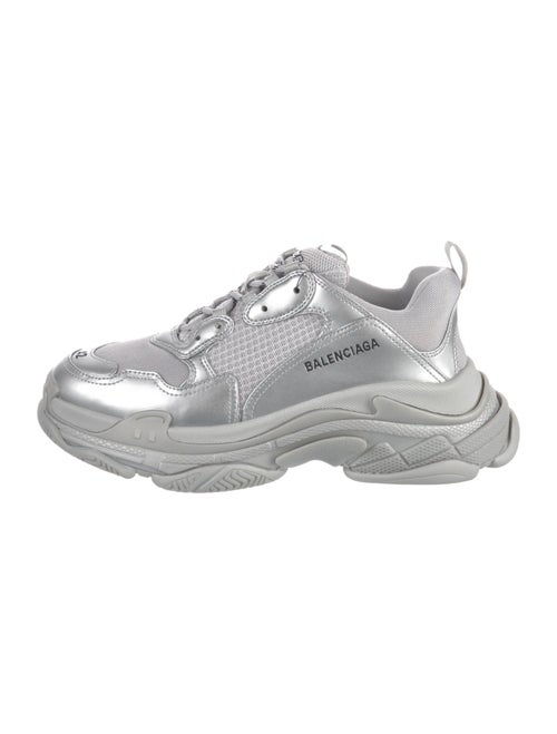 Balenciaga TRiple S Sneakers