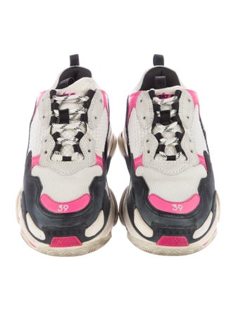 Balenciaga TRiple S Chunky Sneakers