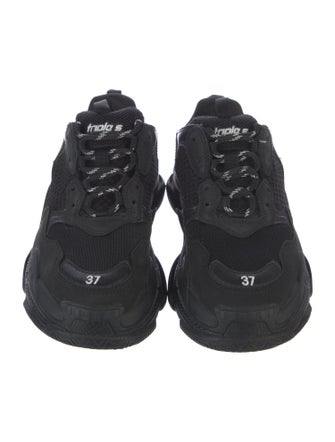 Balenciaga TRiple S Sneakers