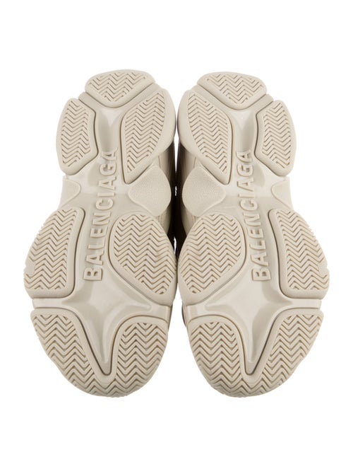 Balenciaga TRiple S Chunky Sneakers