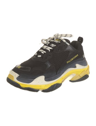Balenciaga TRiple S Sneakers
