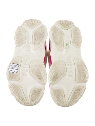 Balenciaga Logo Leather Low Top Sneakers