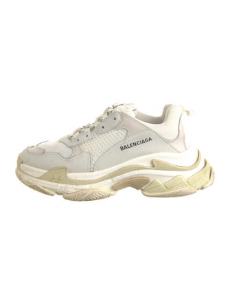 Balenciaga TRiple S Sneakers