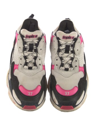 Balenciaga TRiple S Sneakers