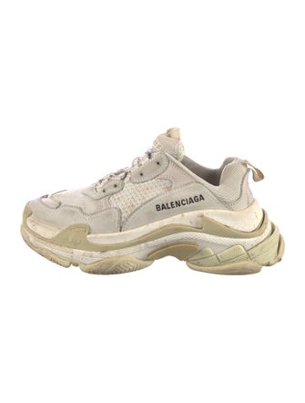 Balenciaga TRiple S Chunky Sneakers