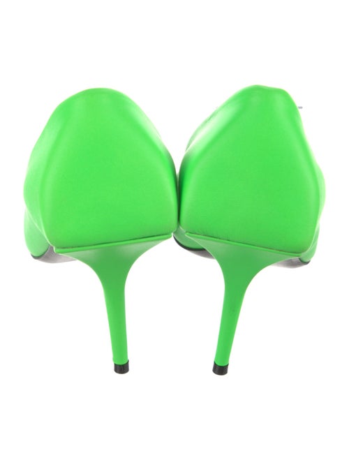 Balenciaga Leather Pumps