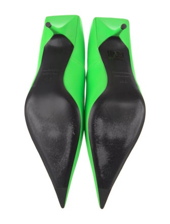 Balenciaga Leather Pumps