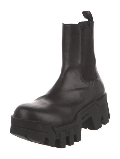 Balenciaga Leather Chelsea Boots