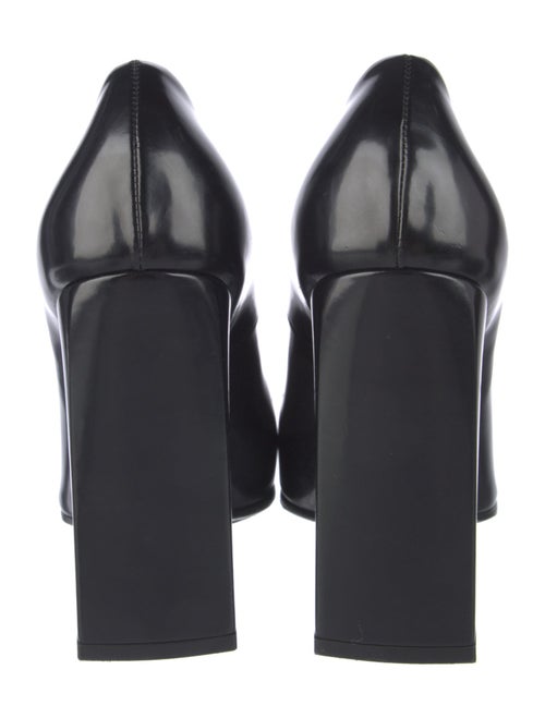 Balenciaga Leather Pumps