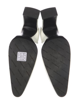 Balenciaga Leather Pumps