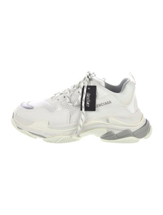 Balenciaga TRiple S Sneakers