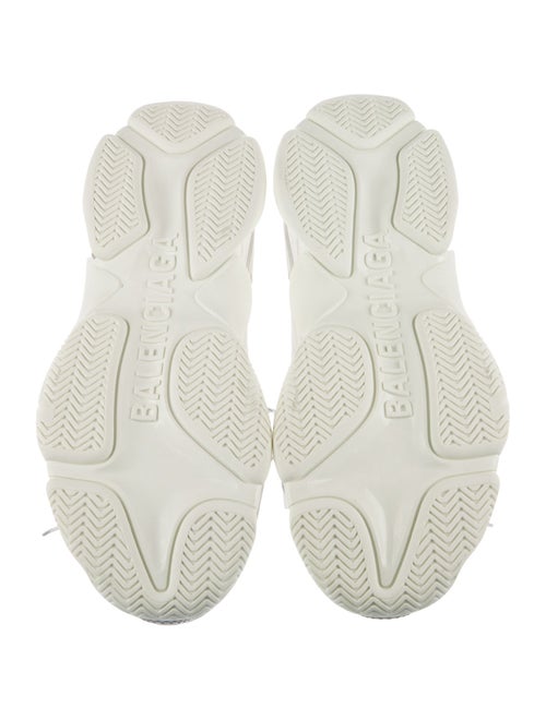 Balenciaga TRiple S Sneakers