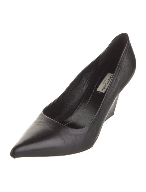 Balenciaga Leather Pumps