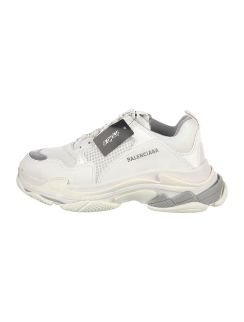 Balenciaga TRiple S Sneakers
