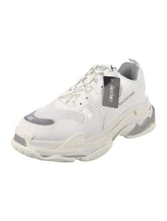 Balenciaga TRiple S Sneakers