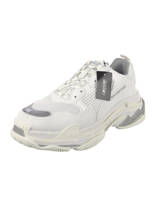 Balenciaga TRiple S Sneakers