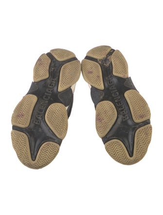 Balenciaga TRiple S Sneakers