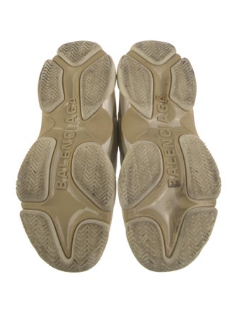 Balenciaga TRiple S Chunky Sneakers