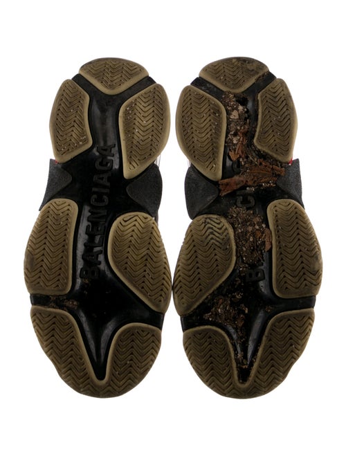 Balenciaga TRiple S Sneakers