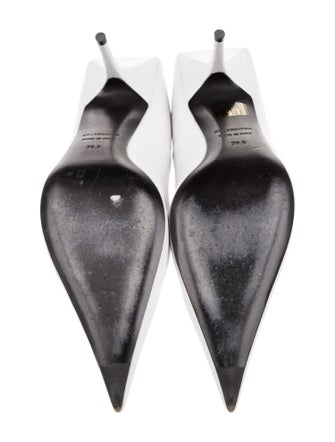 Balenciaga Leather Pumps