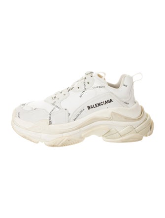 Balenciaga TRiple S Sneakers
