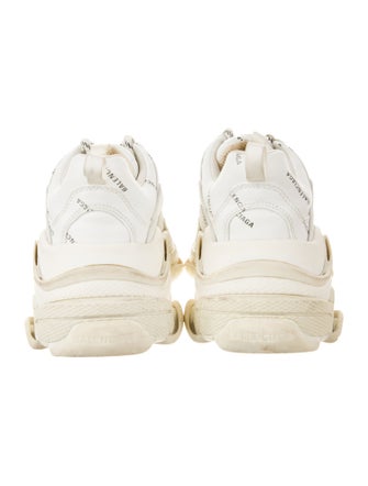 Balenciaga TRiple S Sneakers