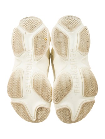 Balenciaga TRiple S Sneakers