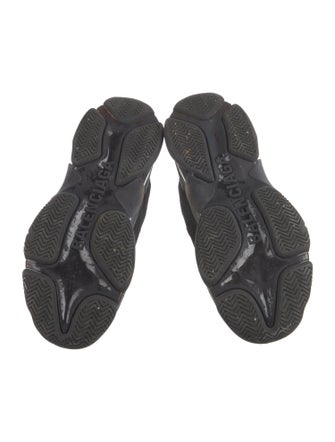 Balenciaga TRiple S Sneakers