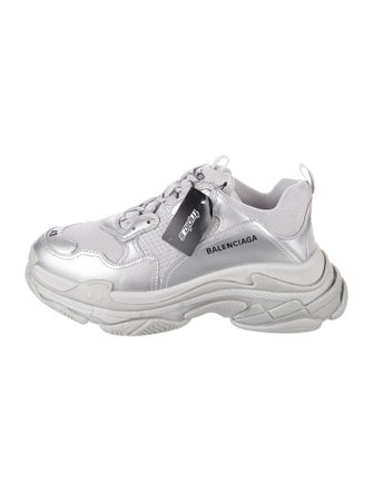 Balenciaga TRiple S Sneakers