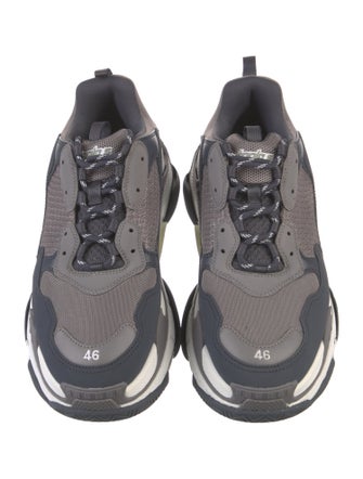 Balenciaga TRiple S Sneakers