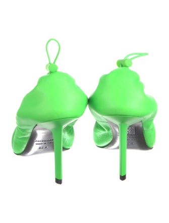 Balenciaga Leather Pumps