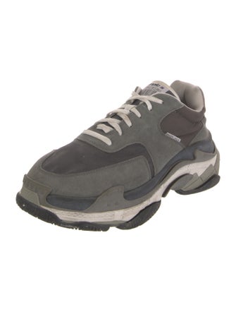 Balenciaga TRiple S Sneakers
