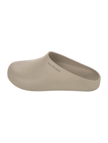 Pre-owned Balenciaga Rubber Slippers In Gray