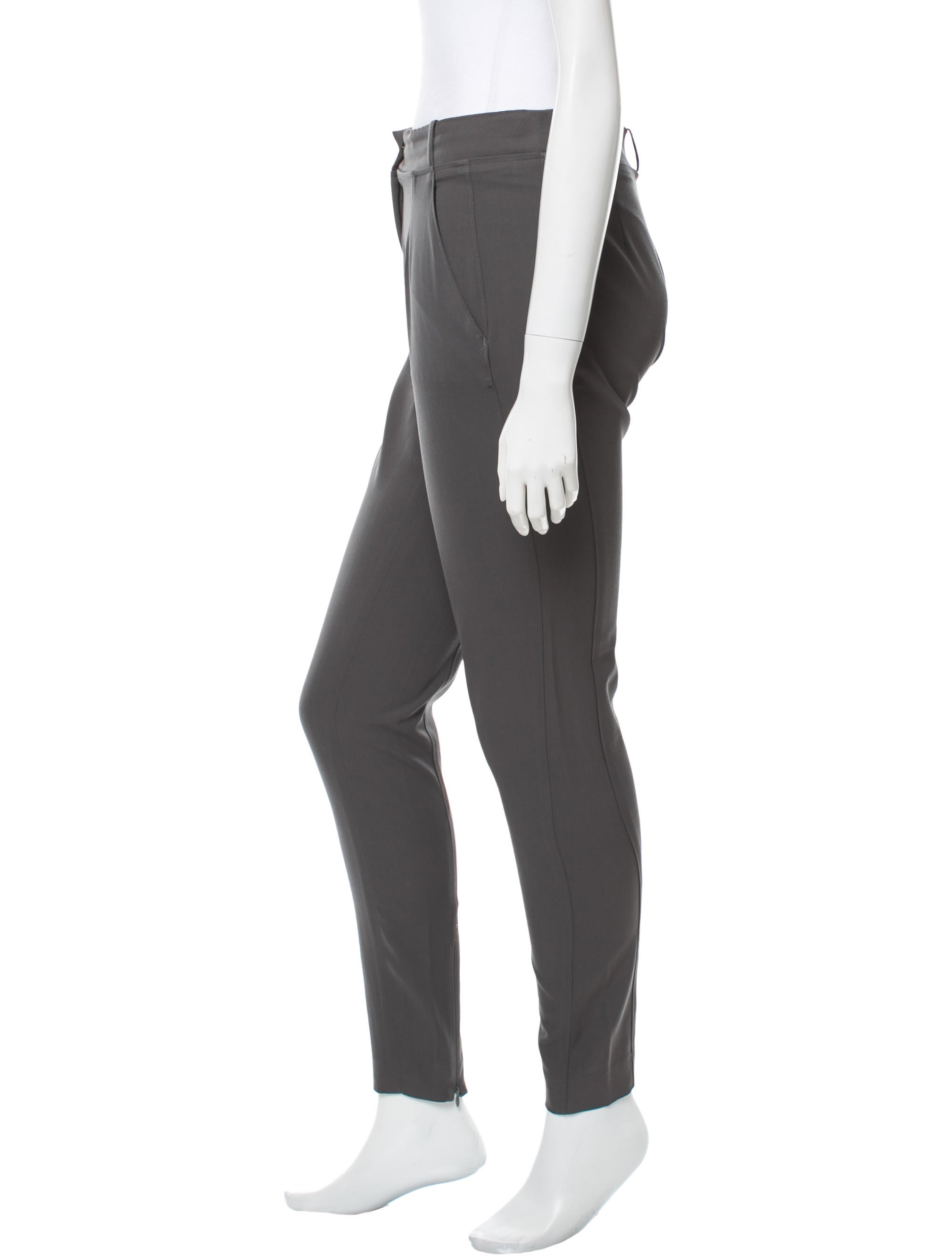 Zappos Footer If you have thin legs and ankles, find a cropped pant that fits slightly closer to the leg – that tip is applicable for women of every size. Wide Leg Pants As with most pant styles, tall, slender women have no problem wearing wide leg pants.