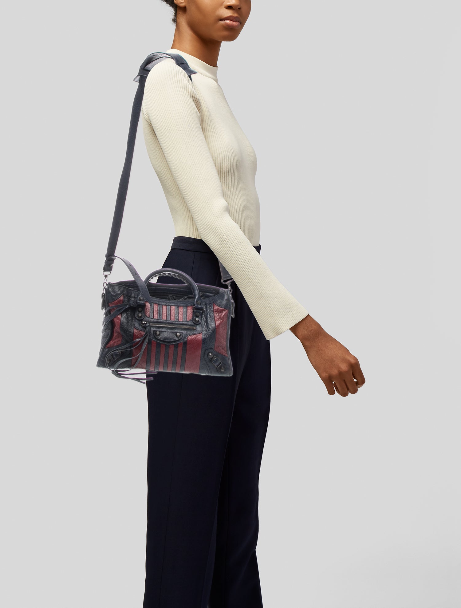 バレンシアガ ウィール ボディバッグ クロスボディ ロゴ ネイビー×レッド Balenciaga Leather Motocross Classic City Small - Blue Crossbody