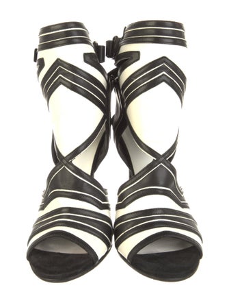 Balmain Leather Colorblock Pattern Pumps