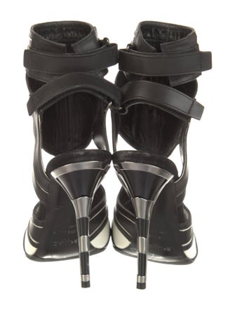 Balmain Leather Colorblock Pattern Pumps