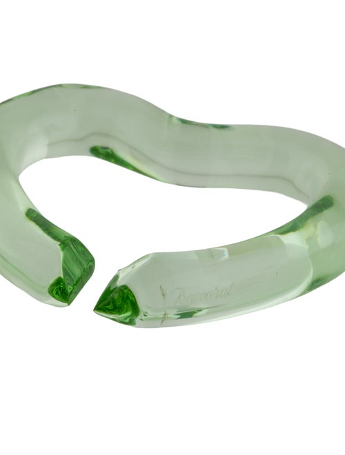 Baccarat Interlocking Hearts Paperweight