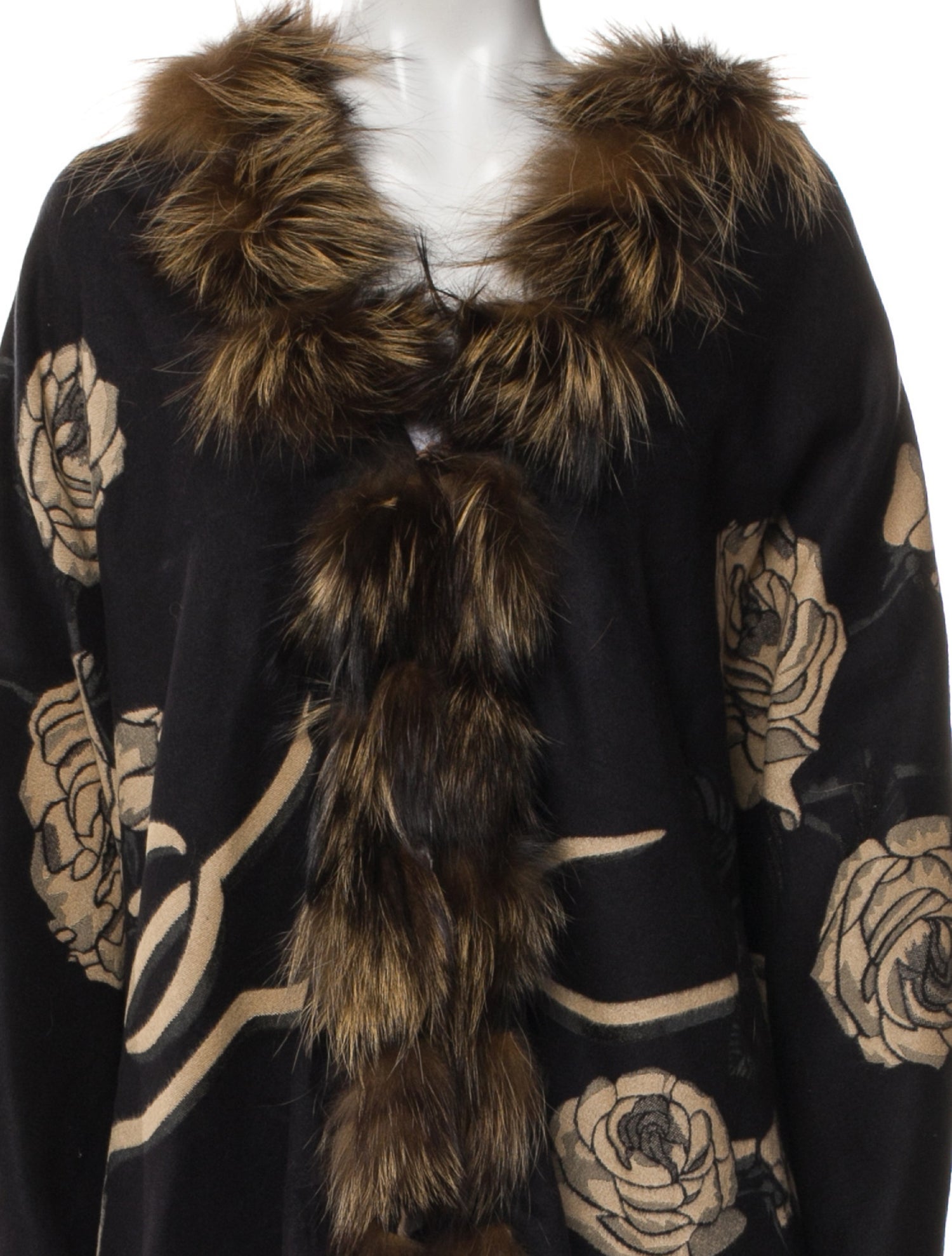 Belle Fare Wool Floral Print Shawl