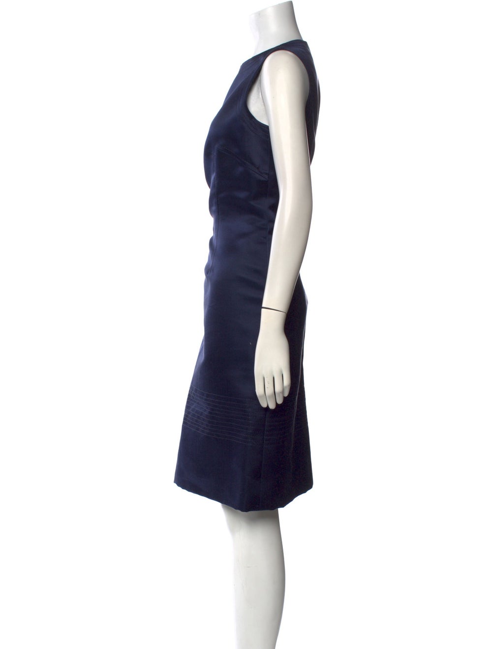 Look #33 from the Fall 2003 collection in an alte… - image 2