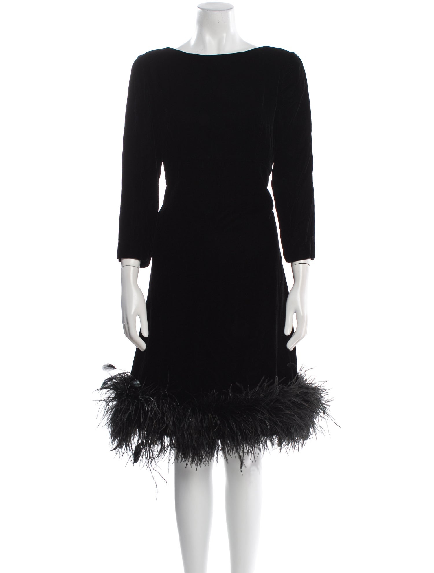 Bill Blass Bateau Neckline Knee-Length Dress