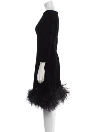 Bill Blass Bateau Neckline Knee-Length Dress