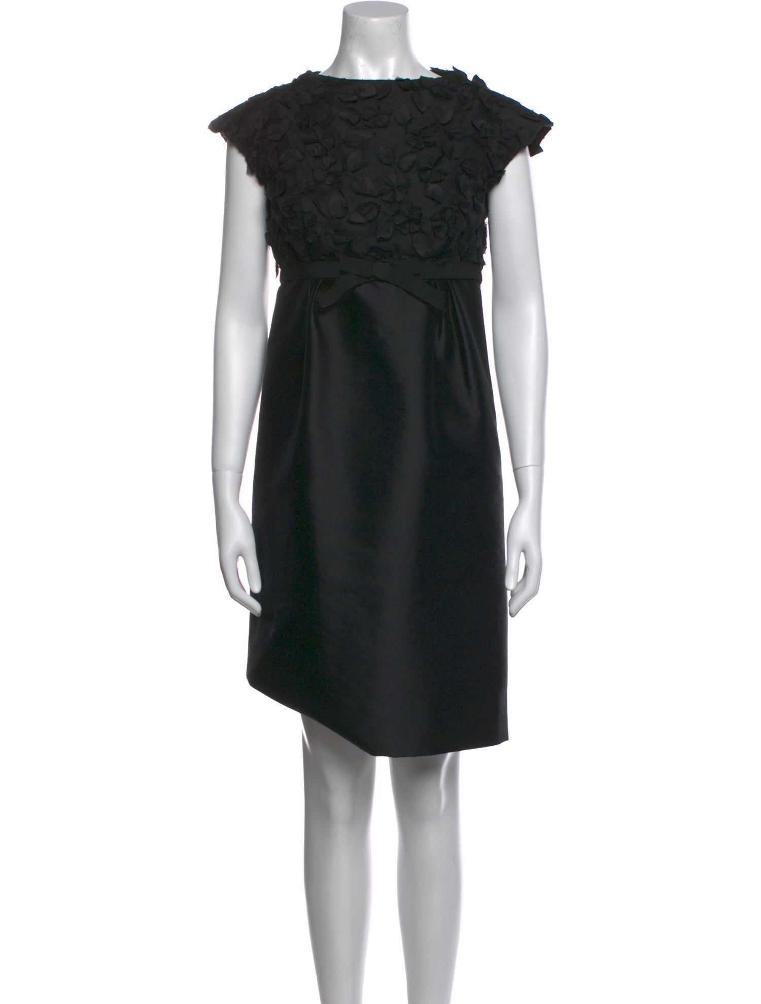 Bill Blass Bateau Neckline Knee-Length Dress