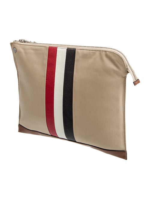 Black Fleece Canvas Portfolio