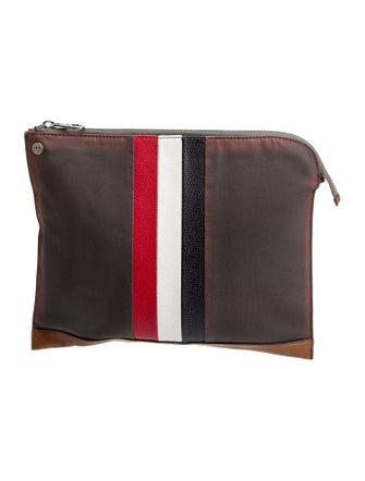 Black Fleece Canvas Portfolio