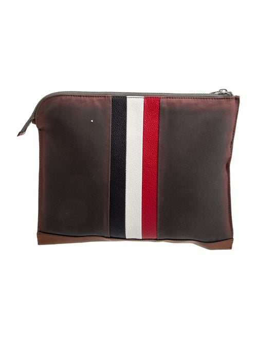 Black Fleece Canvas Portfolio