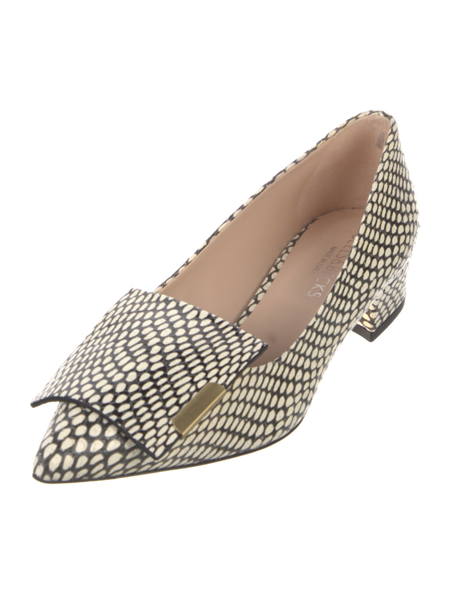 Bells & Becks Leather Printed Pumps