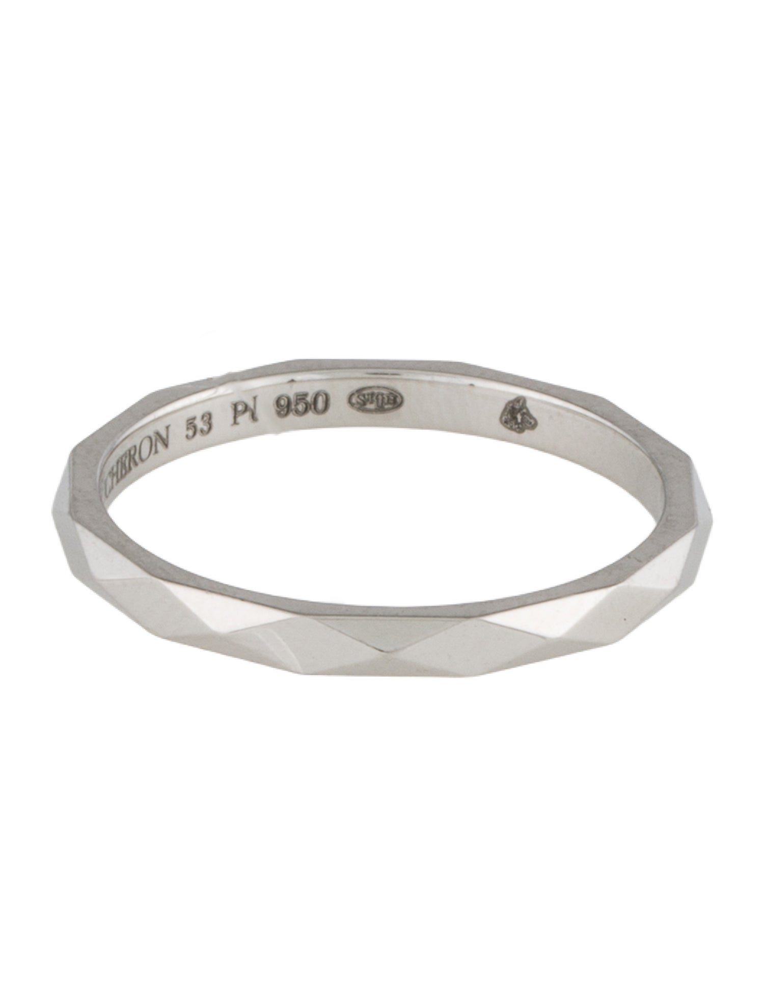 Boucheron Platinum Facette Small Band Ring